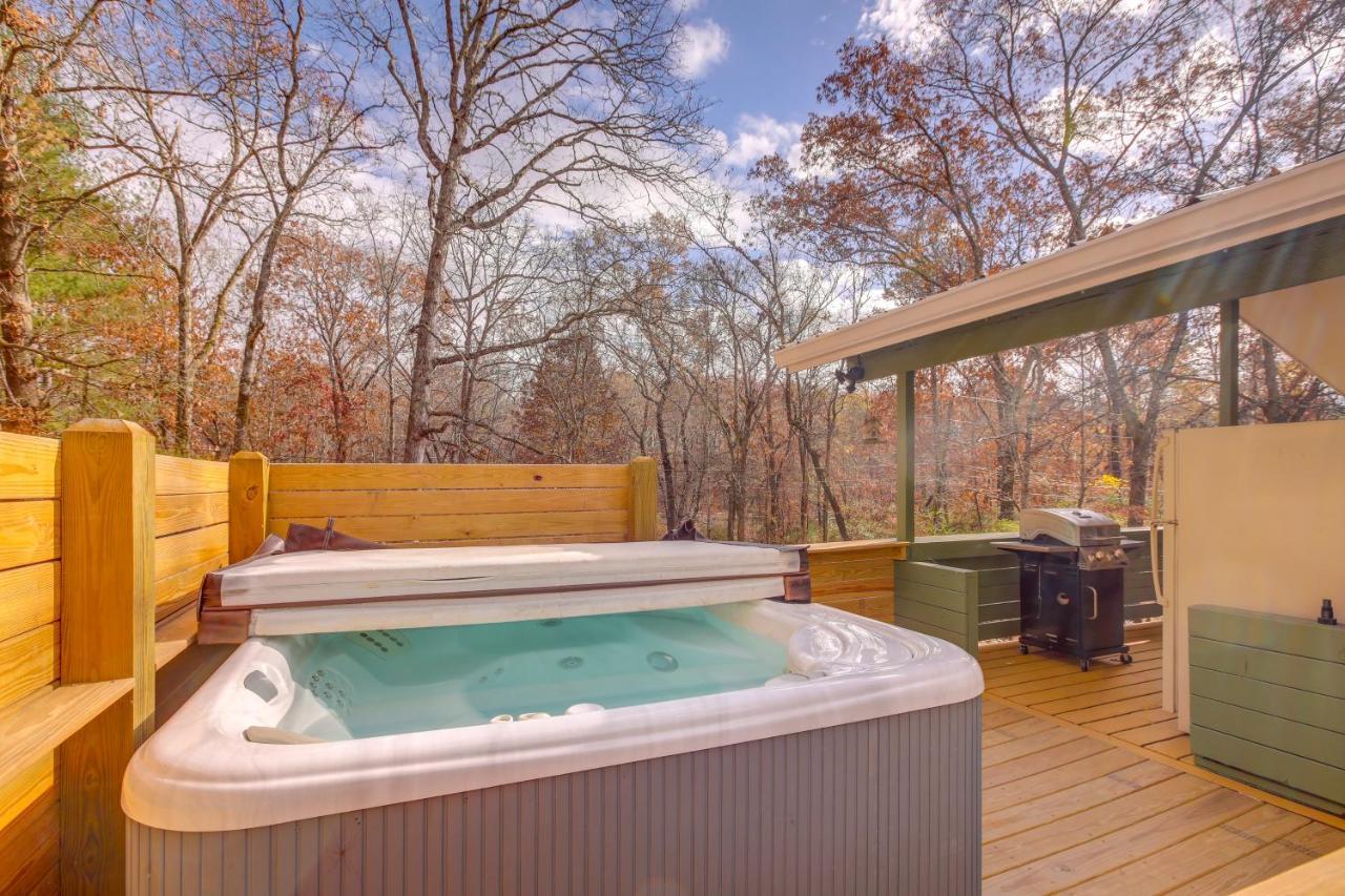 Pet-Friendly Chattanooga Cabin With Hot Tub And Kayaks Extérieur photo